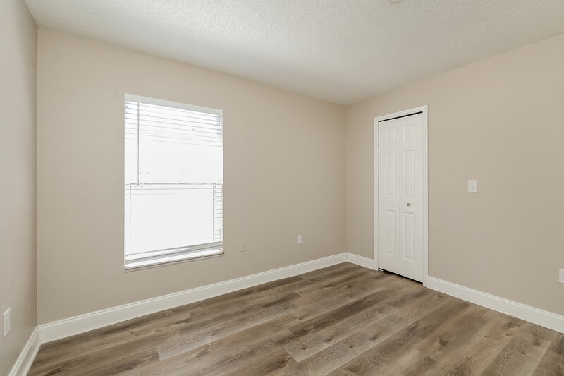 2,080/Mo, 122 Birmingham Dr Kissimmee, FL 34758 Bedroom View 3