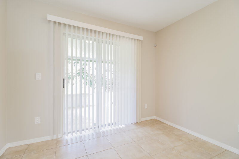 2,450/Mo, 3386 Hamlet Loop Winter Park, FL 32792 Breakfast Nook View