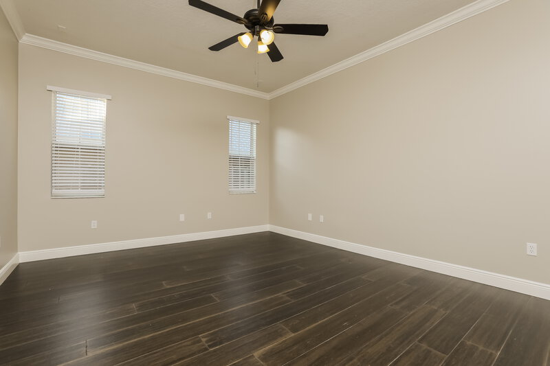 2,505/Mo, 2129 Appalachee Cir Tavares, FL 32778 Living Room View 2
