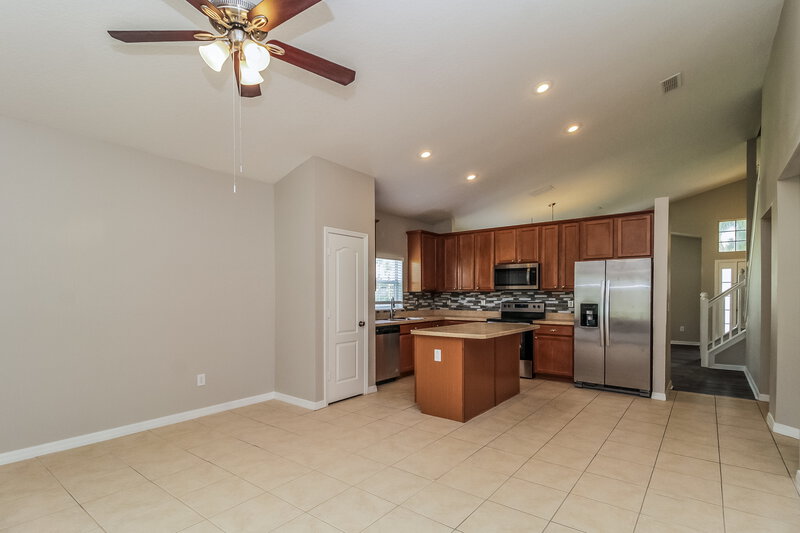 2,580/Mo, 452 Marathon Ln Sanford, FL 32771 Kitchen View