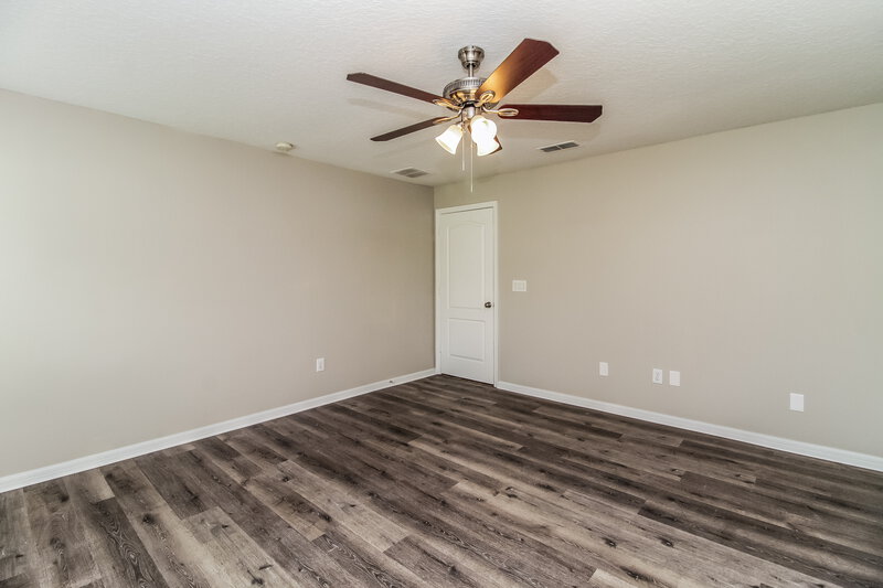 2,580/Mo, 452 Marathon Ln Sanford, FL 32771 Main Bedroom View 2
