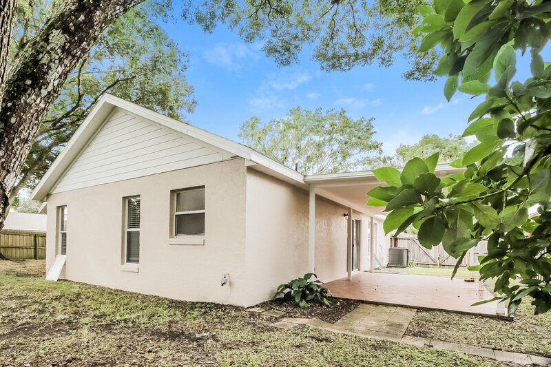 2,430/Mo, 945 Little Creek Rd Orlando, FL 32825 Rear View