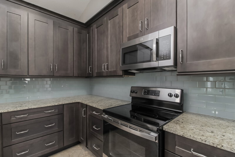 2,170/Mo, 5551 Pats Pt Winter Park, FL 32792 Kitchen View 2