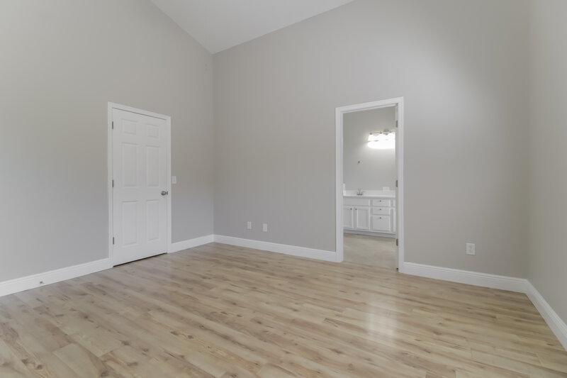 2,170/Mo, 5551 Pats Pt Winter Park, FL 32792 Main Bedroom View