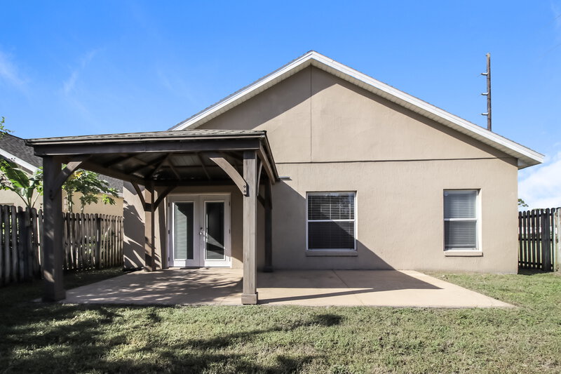 2,170/Mo, 5551 Pats Pt Winter Park, FL 32792 Rear View