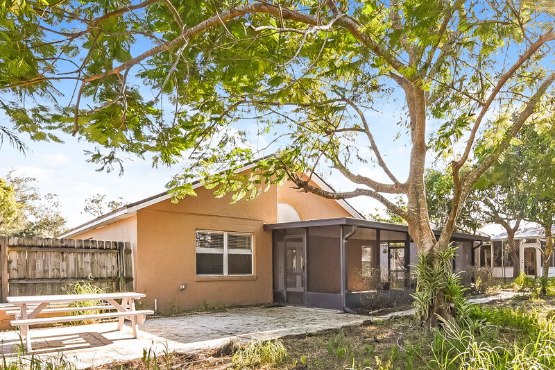 2,155/Mo, 9331 Echo Run Orlando, FL 32817 Rear View