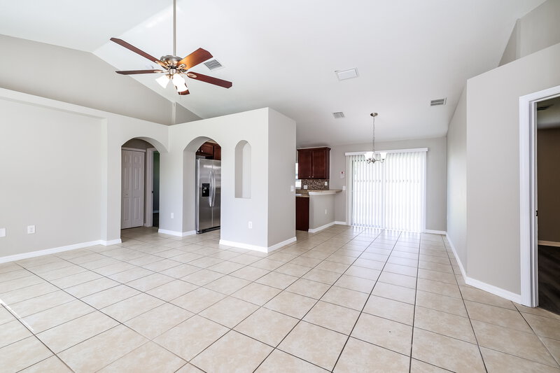 2,100/Mo, 338 Chiquita Ct Kissimmee, FL 34758 Living Room View 2