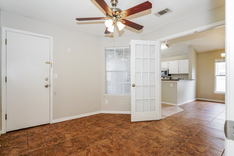 2,525/Mo, 2270 Milltowne Way Lake Mary, FL 32746 Dining Room View