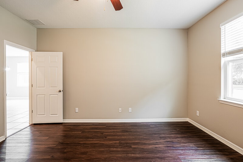 1,990/Mo, 2240 Grasmere View Pkwy S Kissimmee, FL 34746 Main Bedroom View 2