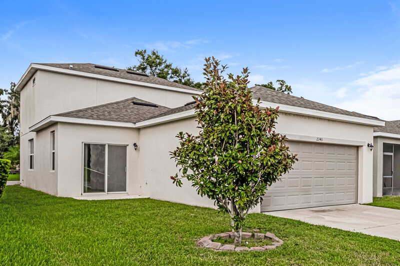1,990/Mo, 2240 Grasmere View Pkwy S Kissimmee, FL 34746 Rear View