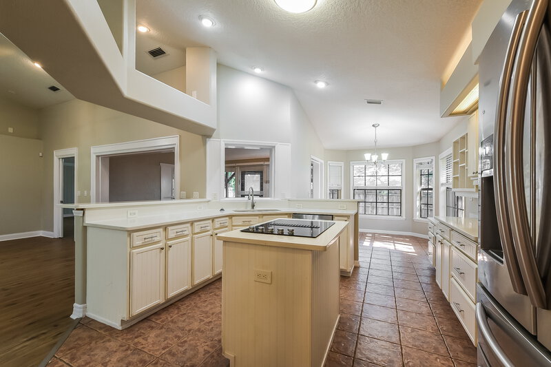 2,095/Mo, 4661 Marsh Harbor Dr Tavares, FL 32778 Kitchen View