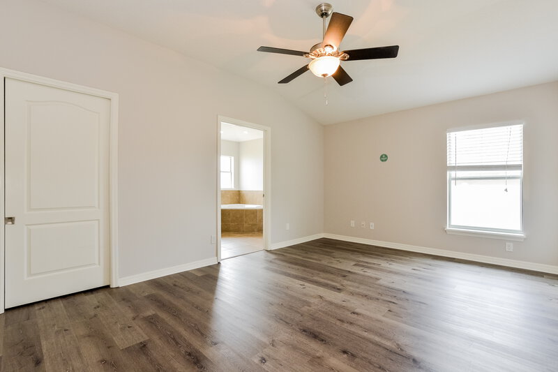 2,295/Mo, 4496 Manica Dr Tavares, FL 32778 Main Bedroom View