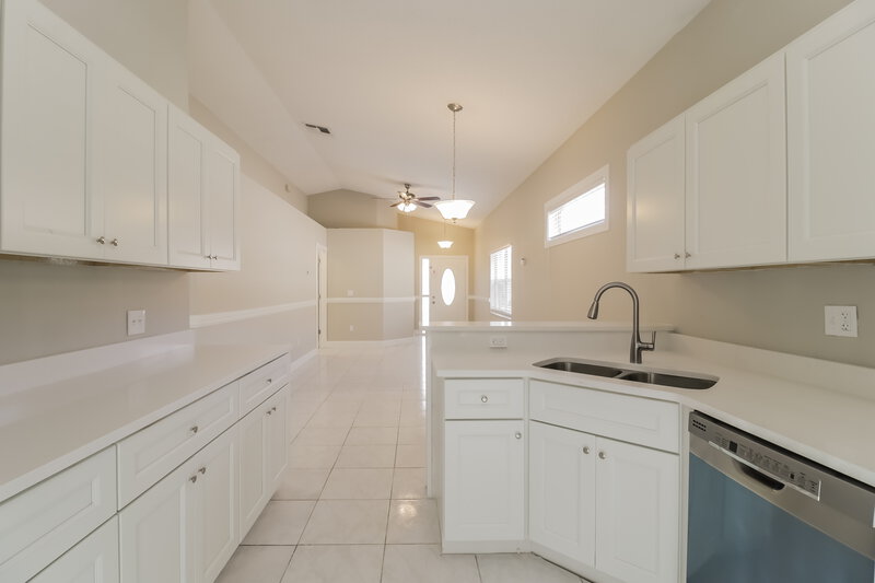 2,070/Mo, 6340 Tidewave St Orlando, FL 32822 Kitchen View 2