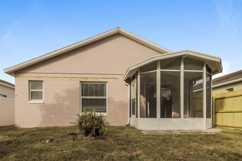 2,070/Mo, 6340 Tidewave St Orlando, FL 32822 Rear View