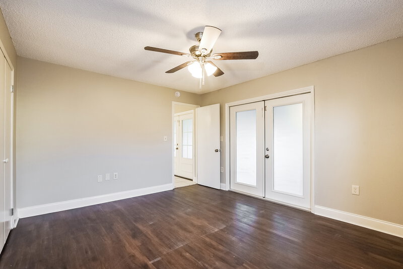 2,255/Mo, 4863 Reginald Rd Orlando, FL 32829 Main Bedroom View 2