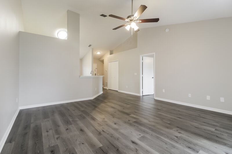 3,230/Mo, 104 Little Fox Ave Sanford, FL 32773 Living Room View 2