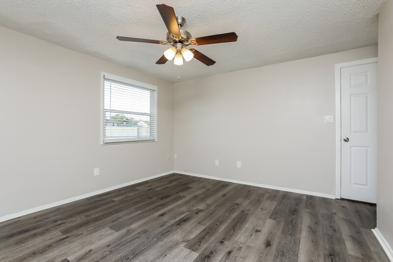 2,245/Mo, 5532 Garden Grove Cir Winter Park, FL 32792 Main Bedroom View 2