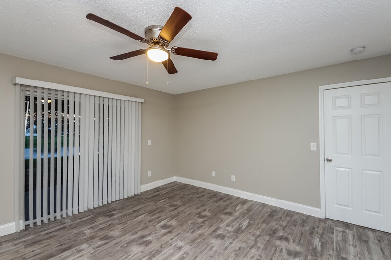 2,430/Mo, 240 Satinwood Cir Kissimmee, FL 34743 Main Bedroom View