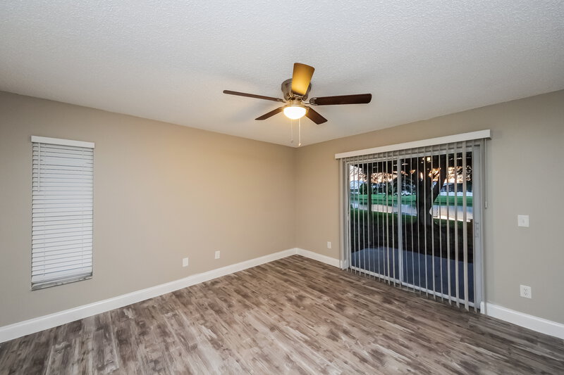 2,430/Mo, 240 Satinwood Cir Kissimmee, FL 34743 Main Bedroom View 2