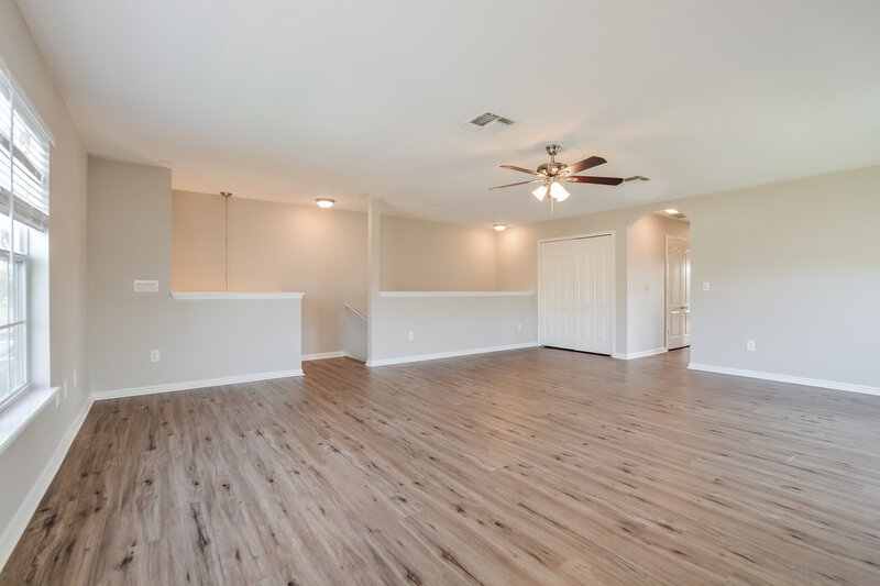 2,890/Mo, 140 Conch Key Way Sanford, FL 32771 Loft View