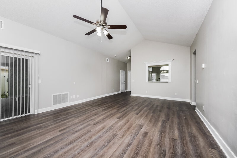 2,320/Mo, 321 Blue Bayou Dr Kissimmee, FL 34743 Living Room View 3
