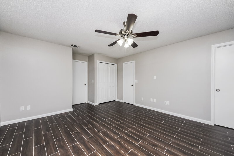 2,320/Mo, 321 Blue Bayou Dr Kissimmee, FL 34743 Main Bedroom View 2