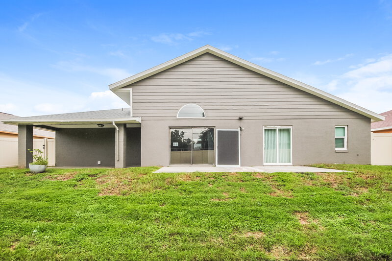 2,320/Mo, 321 Blue Bayou Dr Kissimmee, FL 34743 Rear View