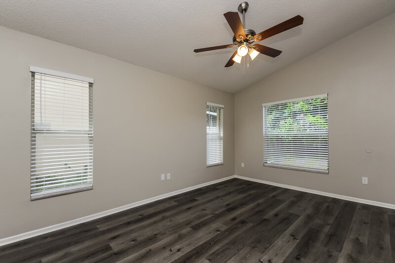 2,195/Mo, 113 Lancer Oak Dr Apopka, FL 32712 Main Bedroom View