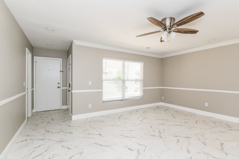 2,075/Mo, 206 Loch Low Dr Sanford, FL 32773 Living Room View