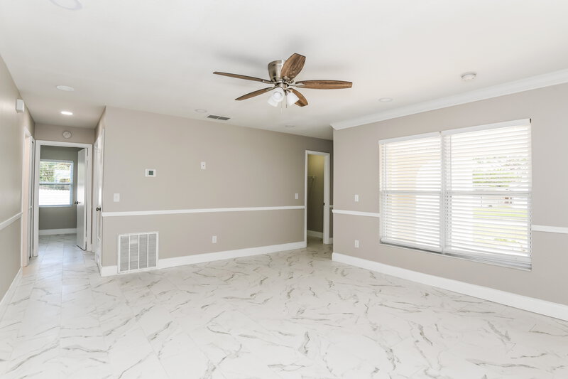 2,075/Mo, 206 Loch Low Dr Sanford, FL 32773 Living Room View 3