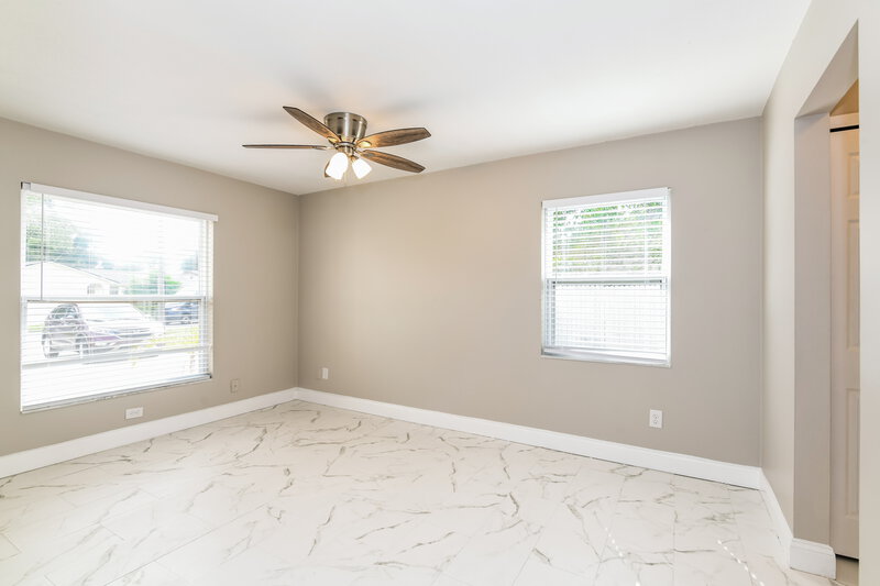 2,075/Mo, 206 Loch Low Dr Sanford, FL 32773 Main Bedroom View