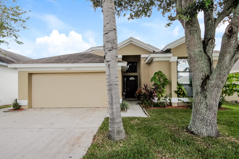 2,360/Mo, 12537 Darby Ave Orlando, FL 32837 External View