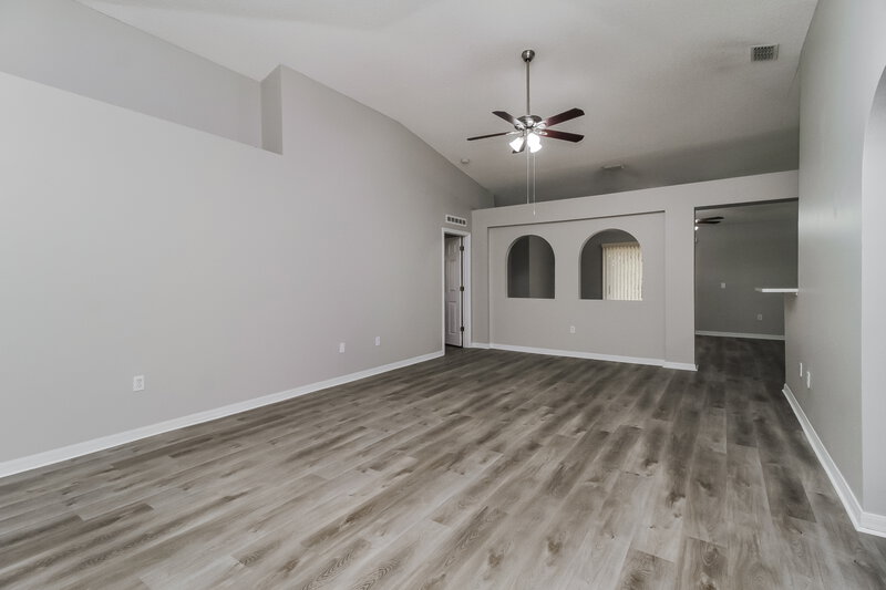 2,295/Mo, 932 Vanderbilt Dr Eustis, FL 32726 Dining Room View