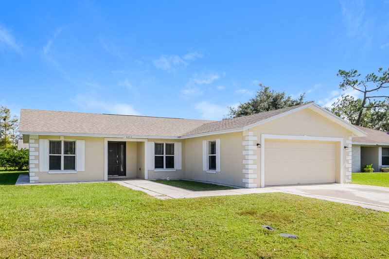 2,235/Mo, 501 Maricopa Dr Kissimmee, FL 34758 Front View