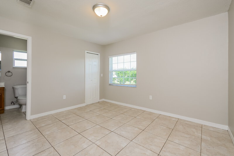 2,235/Mo, 501 Maricopa Dr Kissimmee, FL 34758 Bedroom View