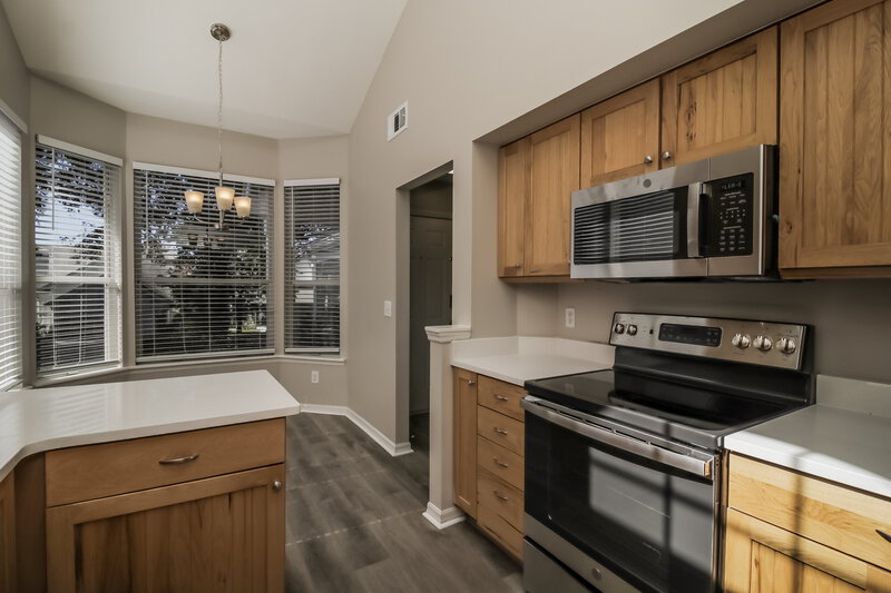 2,440/Mo, 1851 Cranberry Isles Way Apopka, FL 32712 Kitchen View