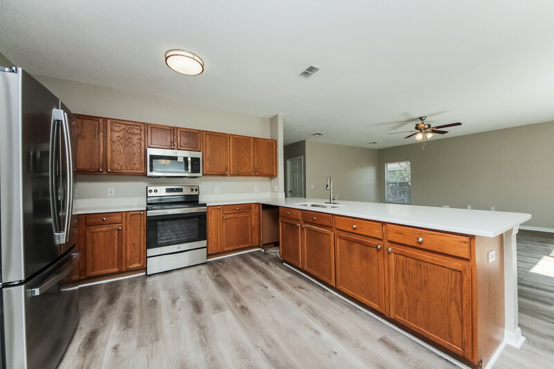 3,270/Mo, 318 Alegriano Ct Kissimmee, FL 34758 Kitchen View