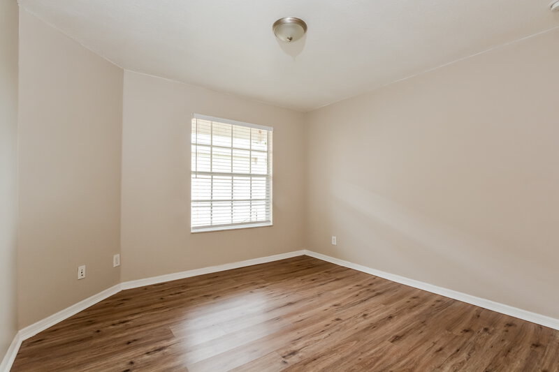 2,415/Mo, 628 Wechsler Cir Orlando, FL 32824 Main Bedroom View