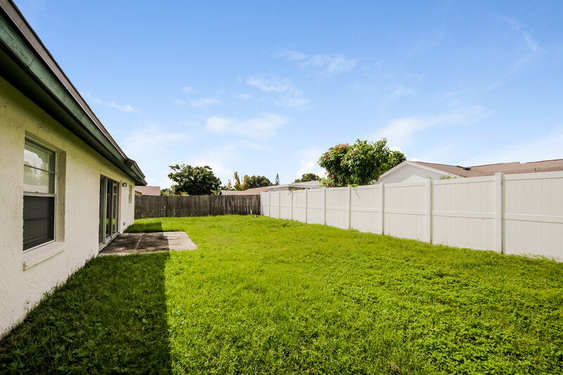3,460/Mo, 12242 Medan St Orlando, FL 32837 Rear View 2