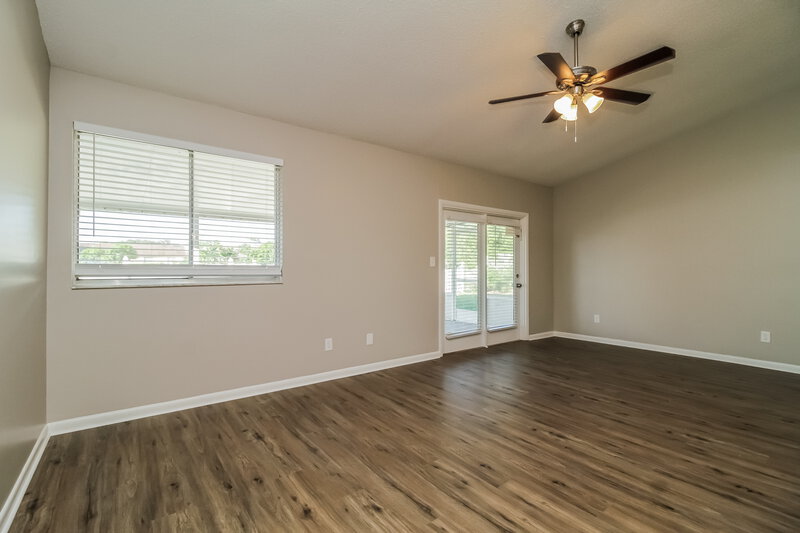 3,270/Mo, 1533 Colony Ave Kissimmee, FL 34744 Living Room View