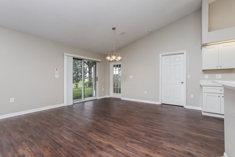 2,540/Mo, 4710 Marsh Harbor Dr Tavares, FL 32778 Dining Room View