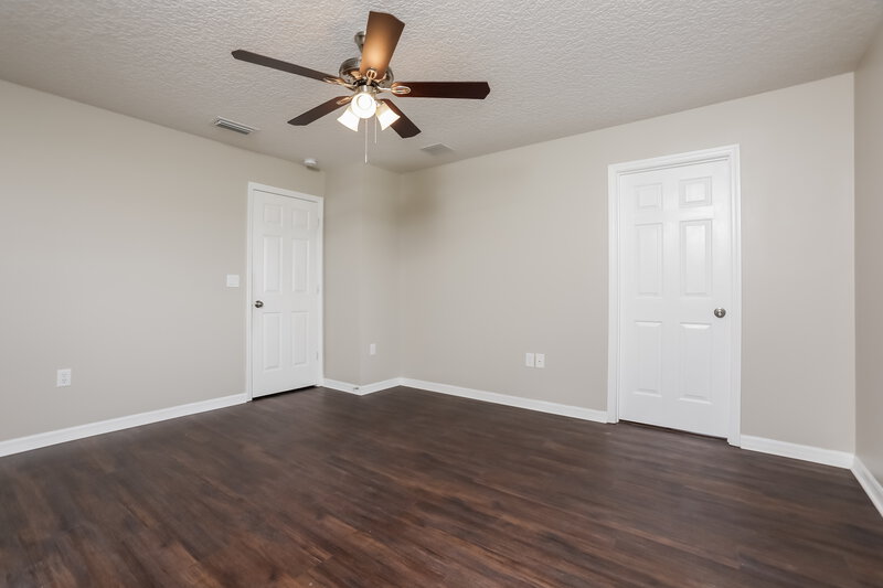 2,540/Mo, 4710 Marsh Harbor Dr Tavares, FL 32778 Main Bedroom View
