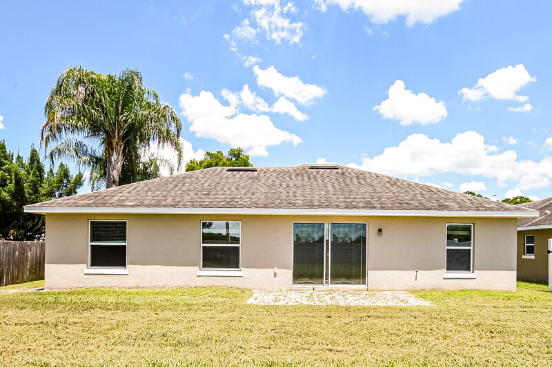 2,050/Mo, 3042 Drema Dr Saint Cloud, FL 34769 Rear View
