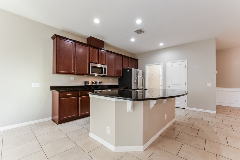 1,865/Mo, 1716 Hawksbill Ln Saint Cloud, FL 34771 Kitchen View