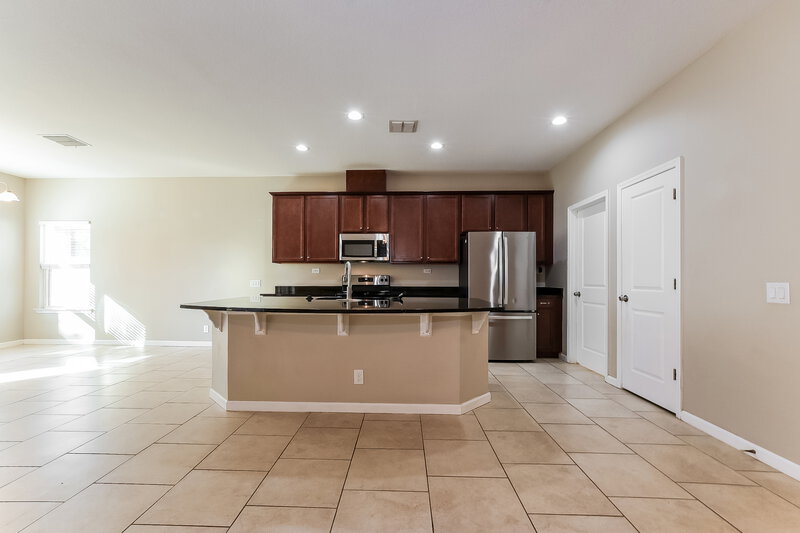 1,865/Mo, 1716 Hawksbill Ln Saint Cloud, FL 34771 Kitchen View 2