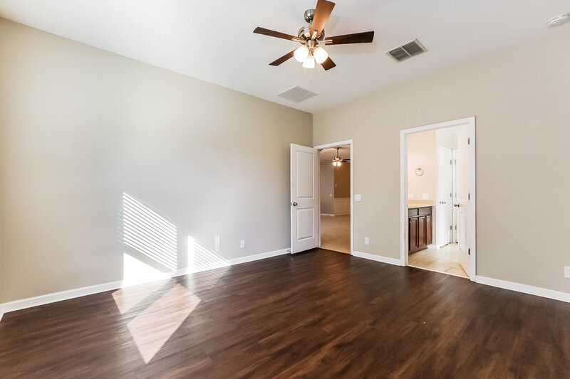 1,865/Mo, 1716 Hawksbill Ln Saint Cloud, FL 34771 Main Bedroom View