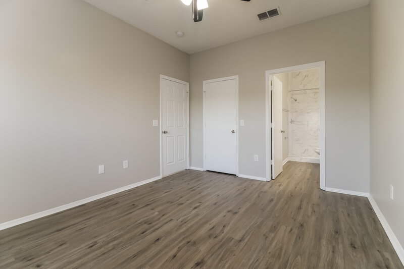 2,360/Mo, 2029 Meadow Pond Way Orlando, FL 32824 Main Bedroom View 2