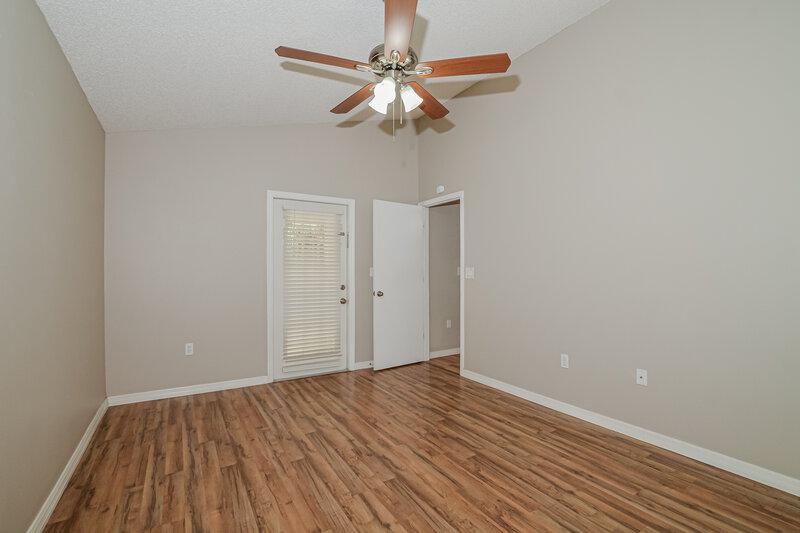 2,175/Mo, 832 Shell Ln Longwood, FL 32750 Main Bedroom View 2