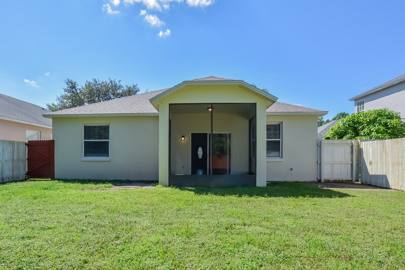 2,095/Mo, 12833 Grand Bank Ln Orlando, FL 32825 Rear View