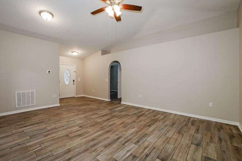 2,090/Mo, 341 Wekiva Chase Blvd Apopka, FL 32703 Living Room View